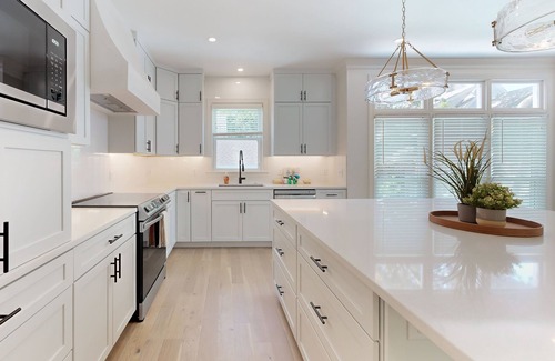 King City Casa | A Moment in Paradise | Luxe house in St. Simons Island with a pool & games