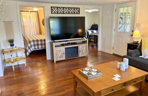 Wears Valley Casa | A Mountain Cottage cabin