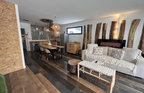 Molleges Casa | A natural villa for a change of scenery for the whole family
