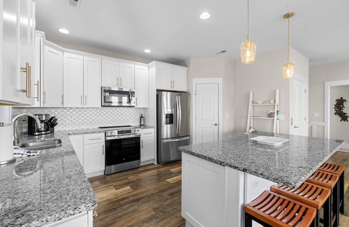 Surf City Casa | A Nauti Sunset 4 BD 3.5 BA Amazing Intracoastal Waterway Views & Elevator