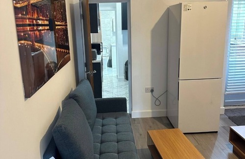 Coventry Casa | A newly refurbished house catering for family, friends or work colleagues.