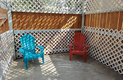 Lancaster Casa | A newly remodeled 1BD&1BR private whole Guest-home to yourself!