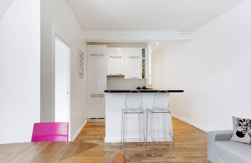 Saint-Germain-des-Pres Apartamento | A Nice 1-BR in Saint Germain