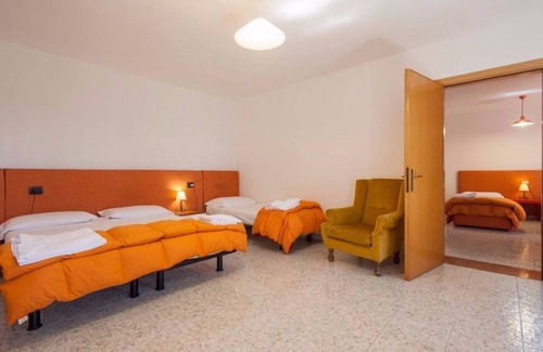 Caprino Veronese Cama Y Desayuno | una antigua posada que es un hito italiano ... a unos 200 años "1 suite"