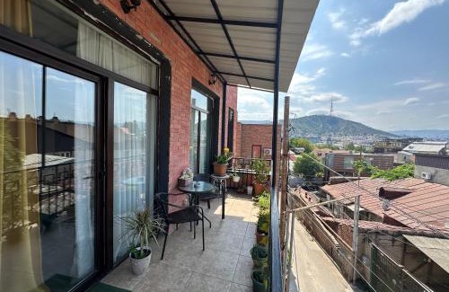 Avlabari Apartamento | A p a r t m e n t AnnaMari O l d T b i l i s i