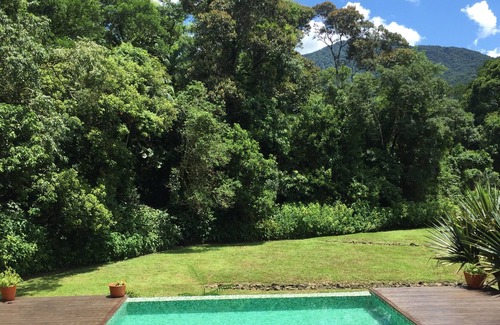 Sao Sebastiao Casa | Un paraiso en el sótano del Una- Casa deslumbrante de estilo Tailandés