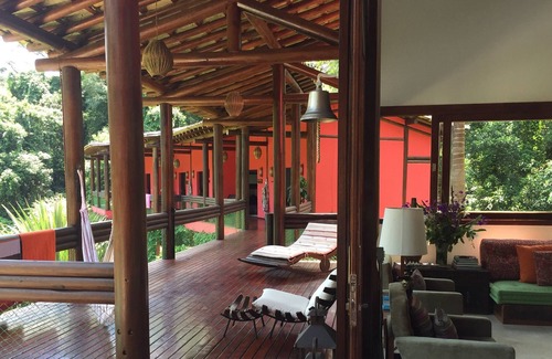 Sao Sebastiao Casa | Un paraiso en el sótano del Una- Casa deslumbrante de estilo Tailandés