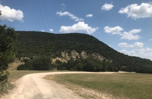 Vanderpool Otro | A Peace of Heaven Cabins and RV