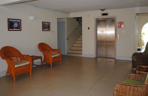 Maxwell Casa | Un tranquilo oasis tropical