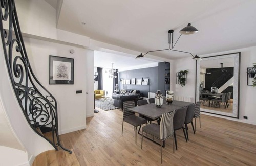 Strasbourg -Saint-Denis Apartamento | A PERFECT FUSION OF MODERN COMFORT & PARISIAN ELEGANCE -120 SQM-RUE SAINT-MARTIN