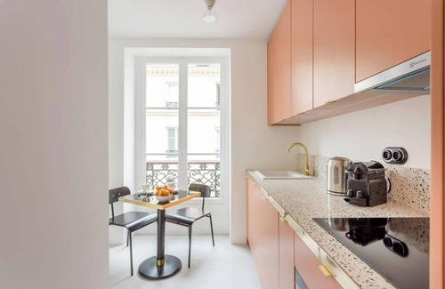Saint-Merri Apartamento | A PERFECT PARISIAN GETAWAY IN A PERFECT LOCATION – RUE DU TEMPLE