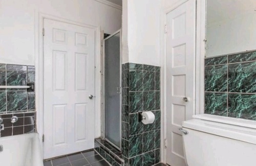 Wynnefield Casa | A PERFECT PLACE TO CALL HOME FOR A SHORT OR LONG STAY! "THE GAINOR ESTATE"