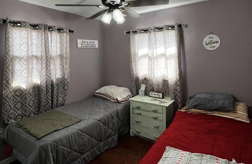 Sublette Otro | A Perfect Stay Near Old Santa Fe Kansas