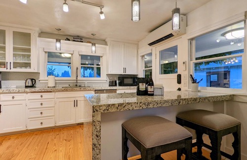 Dayton Otro | Dayton Farmhouse Vacations & Events