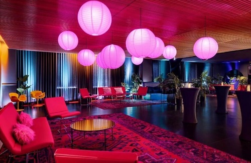 Financial District Hotel | A Place to Unwind, Unplug, and Recharge! Dog-friendly Property!
