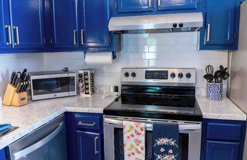 Greensboro Casa | A prime family friendly location that feels like home away from home!