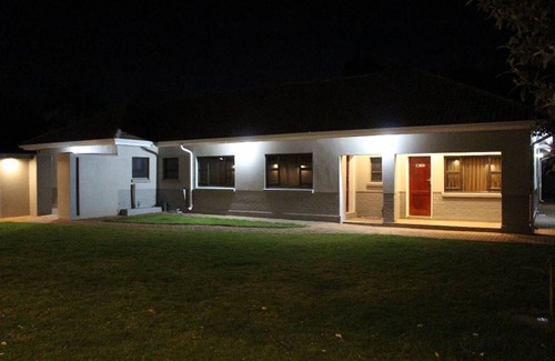 Harare Apartamento | A Pristine B B Located in Belvedere Harare - 2010