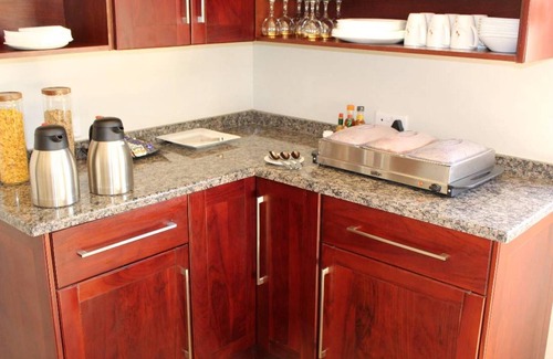 Harare Apartamento | A Pristine B B Located in Belvedere Harare - 2008
