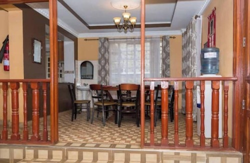Ruiru Apartamento | A private room in a tranquil, suburban mansion