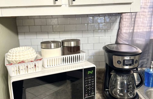Eagle Pass Apartamento | A quiet and cozy condo with TVs in every space