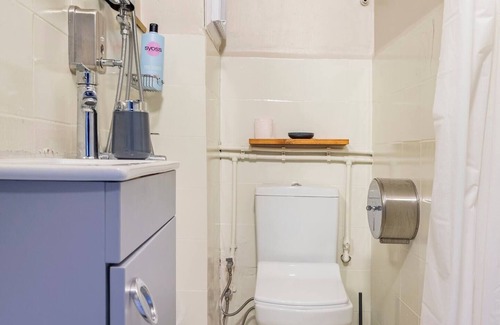 Cihangir Apartamento | A Quiet and Green Penthouse in Cihangir