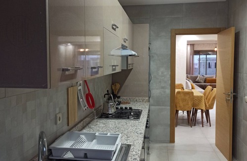 Medina Apartamento | A quiet apartment 3 mins walk to the beach with high speed internet and netflix