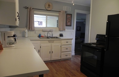Ripley Apartamento | A quiet country setting on a working grape farm.