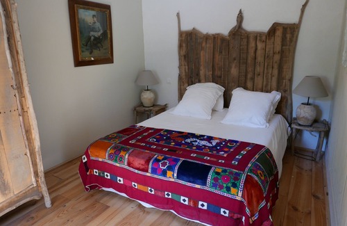 Saint-Etienne-du-Gres Cabina | A quiet natural setting, a comfortable 60M2 apartment with swimming pool & bbq.