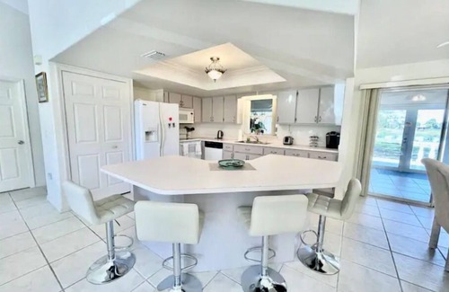 Highland Casa | A Quiet Retreat on Spring Lake!