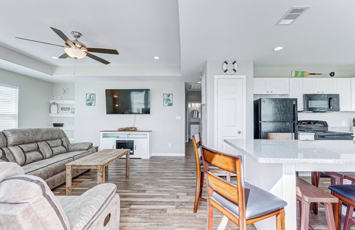 Gilchrist Casa | A Quietude - a 3 bedroom 2 bath home that sleeps 7