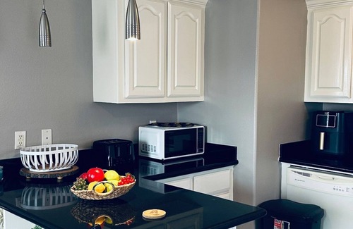 Pharr Apartamento | A Restful Hideout - Pharr, Harlingen and McAllen with WiFi, AC