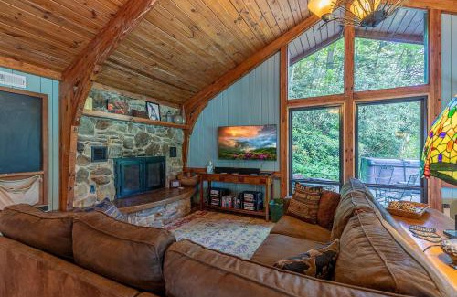 Sugar Grove Casa | A River Mist