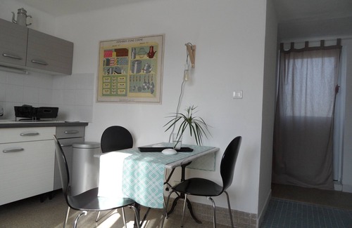 Gambetta Apartamento | Una casa en la azotea con una gran terraza en el centro de Montpellier.