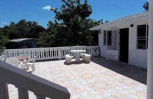 West End Apartamento | A Rooftop View, Comfort & Event-Ready Spaces - #01
