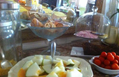 Saint-Vincent-de-Paul Cama Y Desayuno | A Room In Paris