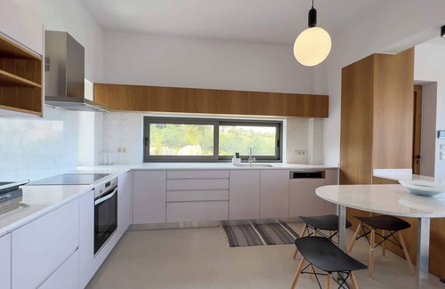 Agia Apartamento | A Serene Retreat With Stunning Sea Views