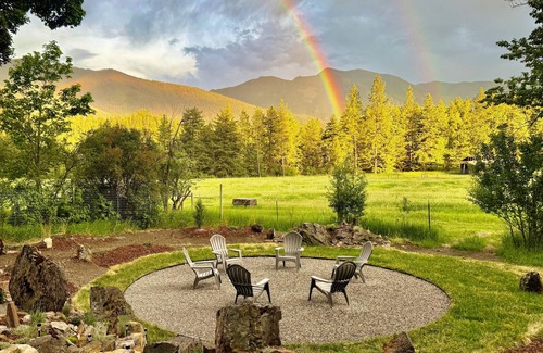 Arlee Casa | A serene, rustic farmhouse nestled on the banks of the Jocko River. Perfect for nature lovers, this cozy getaway offers peace, privacy, and stunning outdoor spaces to immerse yourself in the beauty of Montana.