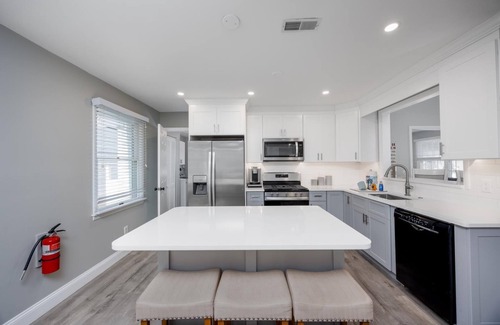 Lower Township Casa | A Shore Thing - Spacious House, Large Deck, BBQ, Fresh Linens & Pet Friendly