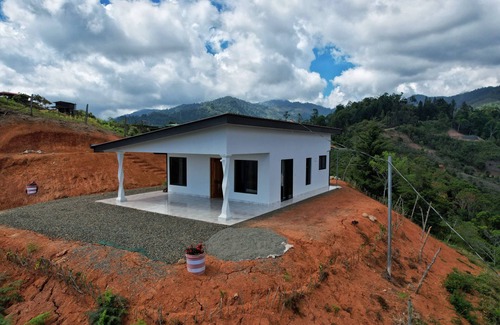 Berlin Casa | A single-family home w/ a serene view. Nonsmoking and pet-friendly environment.