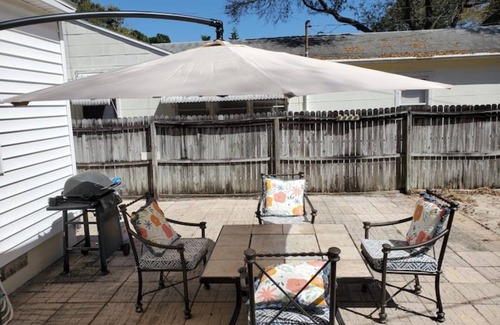 Disston Heights Casa | A slice of paradise 1/2 btw downtown & beaches ⛱