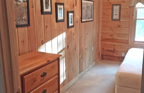 Landaff Casa | A Space of One's Own - Beautiful Log Home