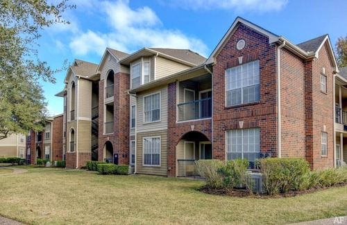 Sugar Land Apartamento | A spacious 1-bedroom with bathroom available in a 2-bedroom apartment