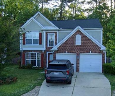 Fuquay-Varina Casa | A spacious and warm house