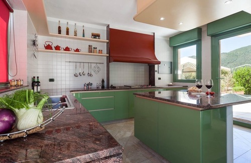 Poggio dei Pini Villa | Casa / Villa / Chalet - Cagliari