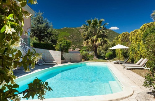 Poggio dei Pini Villa | Casa / Villa / Chalet - Cagliari