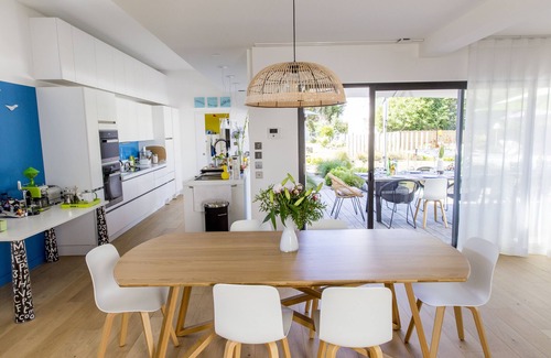 Plobannalec-Lesconil Villa | A stone's throw from the dunes....