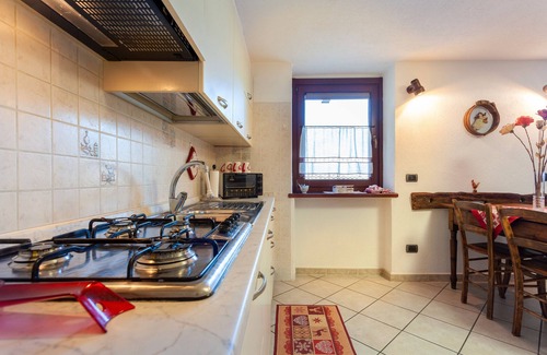 Pollein Apartamento | A Stone's Throw from Aosta