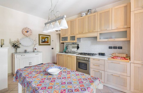 San Giuliano a Mare Apartamento | A stone's throw from Borgo San Giuliano Apartment