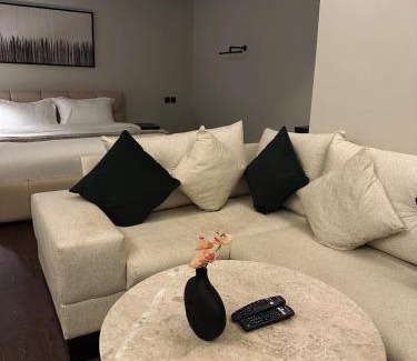 Al Aqiq Apartamento | A studio in Al-Murouj self check in