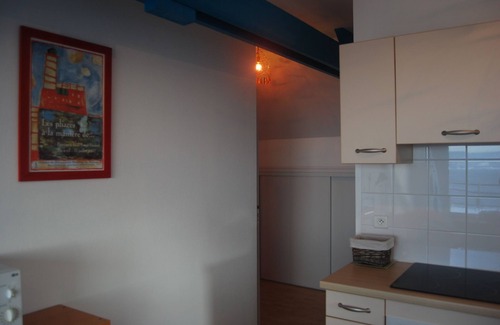 Guilvinec Apartamento | Estudio certificado en casa antigua sede marítima 'Waterfront'